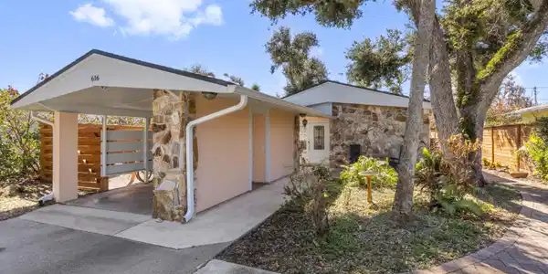 616 Dahlia Lane