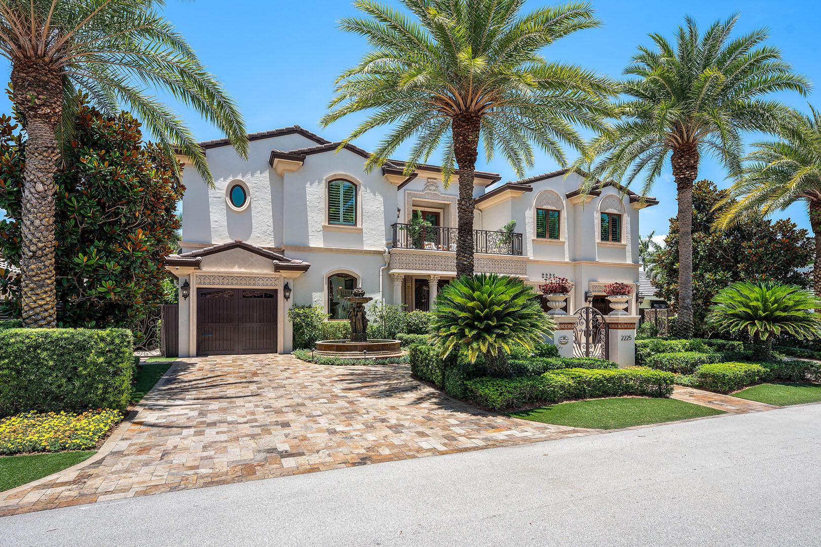 Image 3: 2225_West_Silver_Palm_Road_01