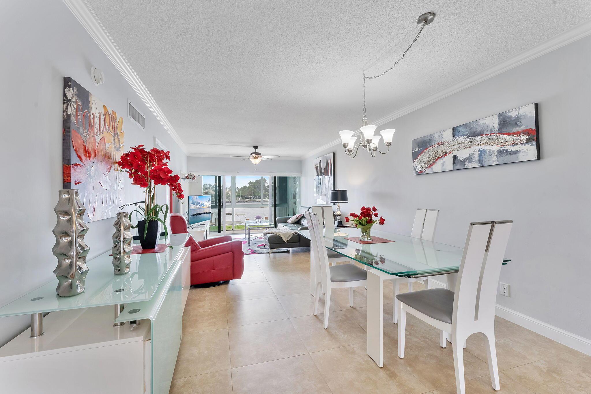 Image 2: Open Living Area