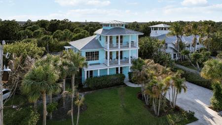 3392 NE Skyline Drive