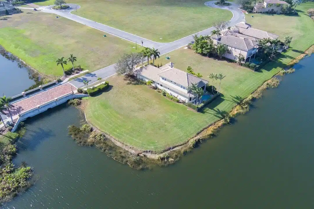 Image 1: C 2025 MBP 152 SE Santa Gardenia Aerial