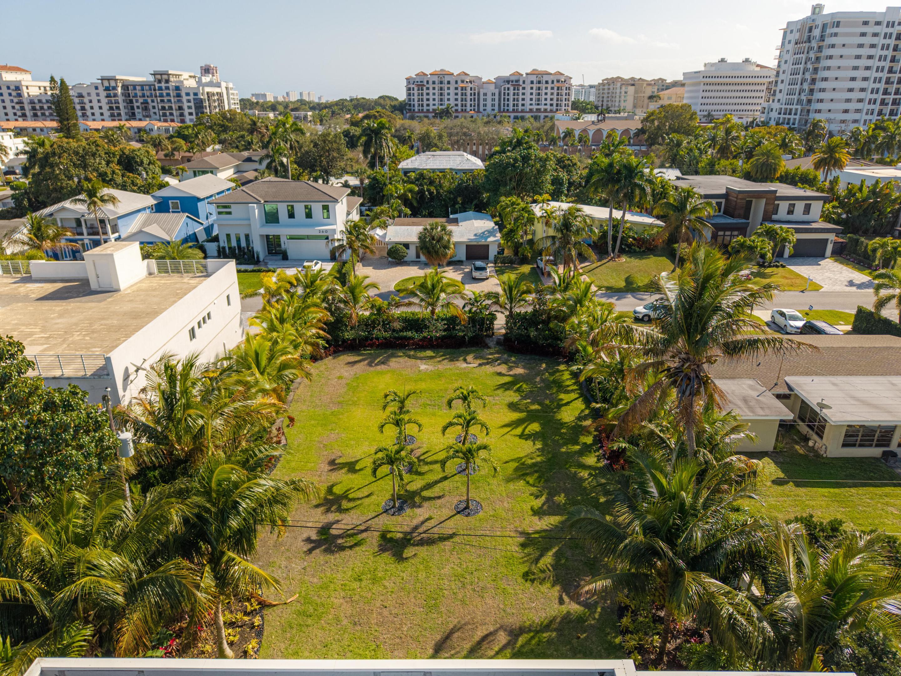 Image 3: Lot-1