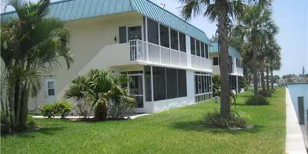 1201 Bayshore Drive