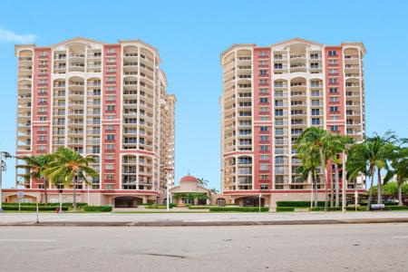 2011 N Ocean Boulevard