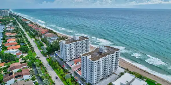 Image 4: 32-web-or-mls-DJI_0350_1_2_3_4