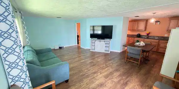 Image 3: family room