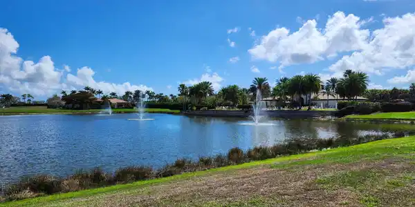 Image 3: Close to Swim & Racquet Club