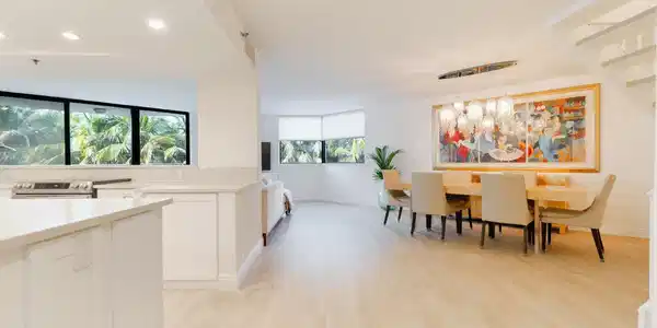 Image 3: OPEN FLOOR PLAN