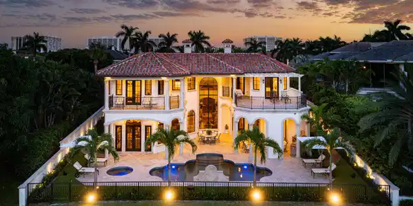Image 4: 2055_Royal_Palm_Way_Dusk_18