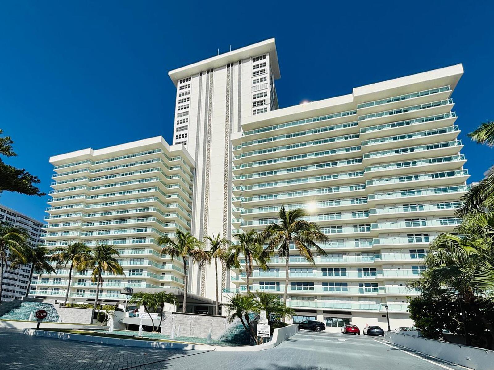 Image 1: PLAYA DEL MAR is a luxurious 370 unit condominium