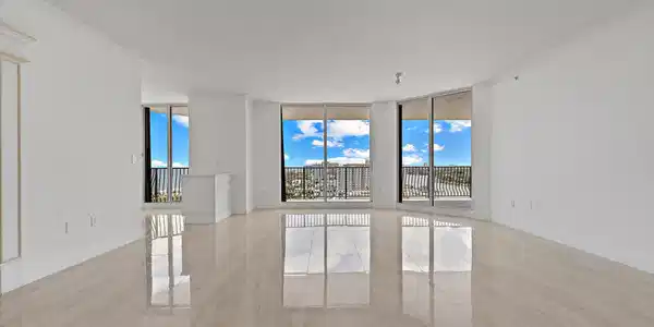 Image 3: great room