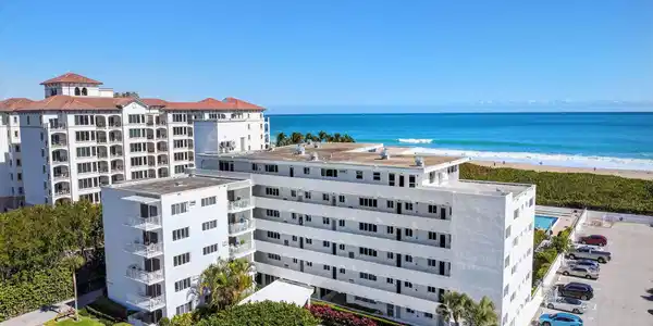 33 Ocean Avenue