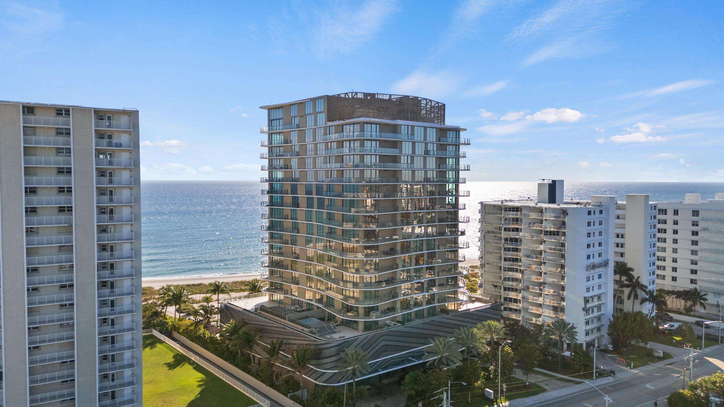 Image 1: Perched on the 14th floor of the Sabbia Condo is y