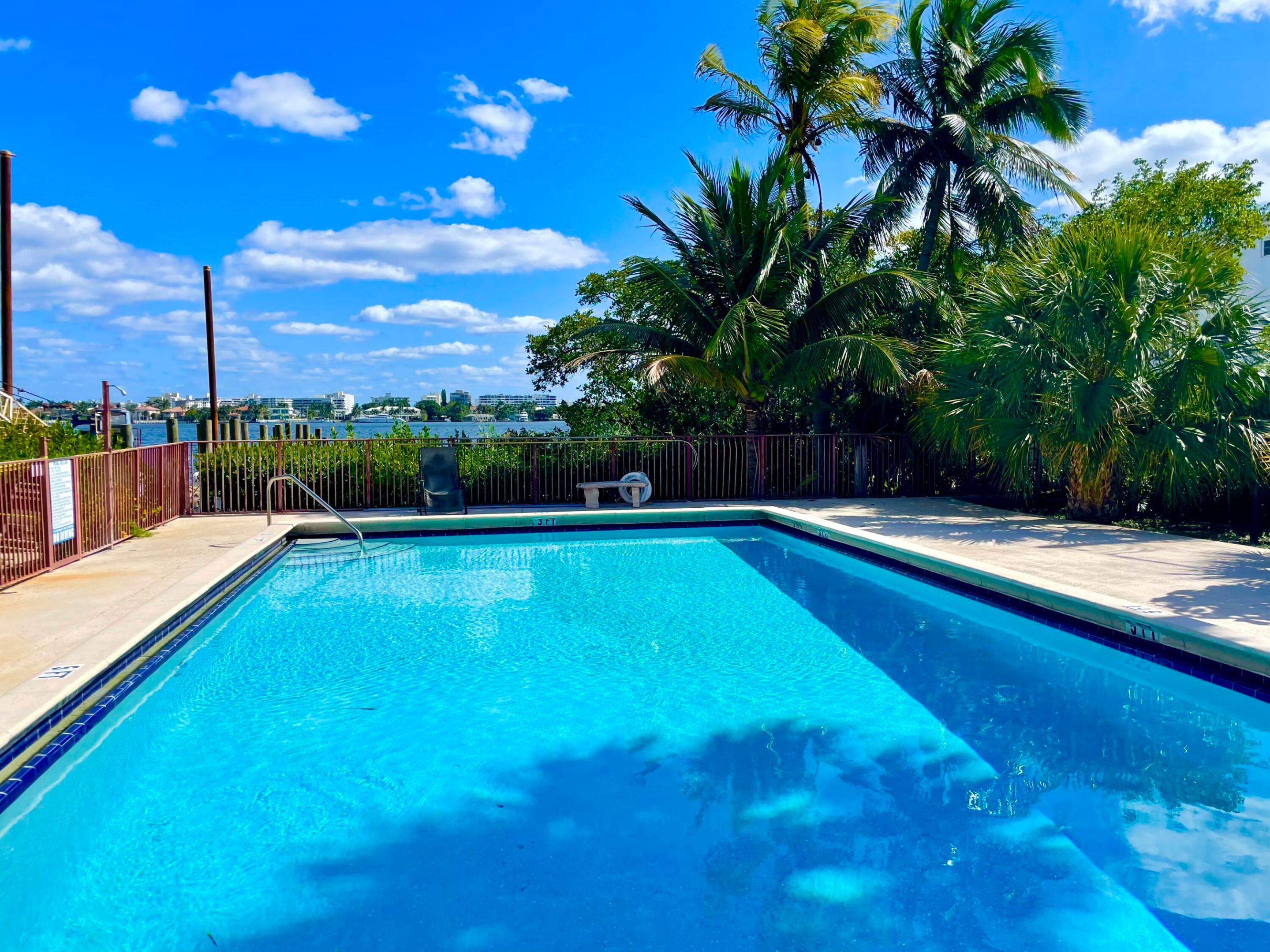 Image 3: swimming pool