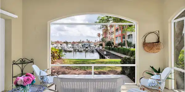 5520 N Harbor Village Drive