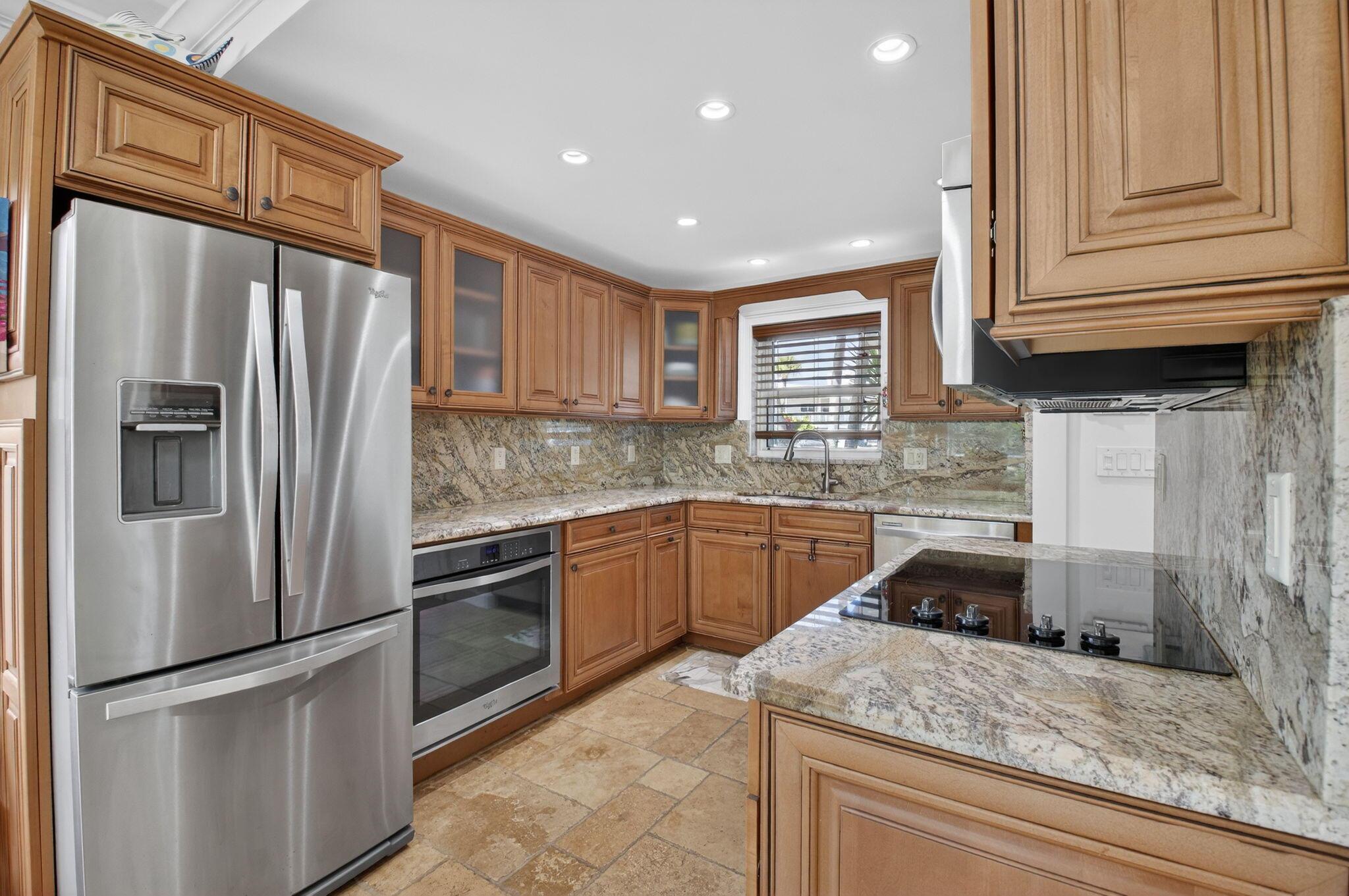 Image 3: Kitchen