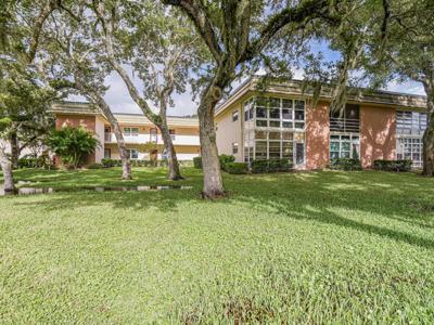 6 Vista Gardens Trail