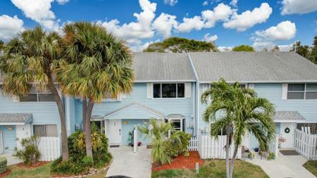 2555 NE 15th Street