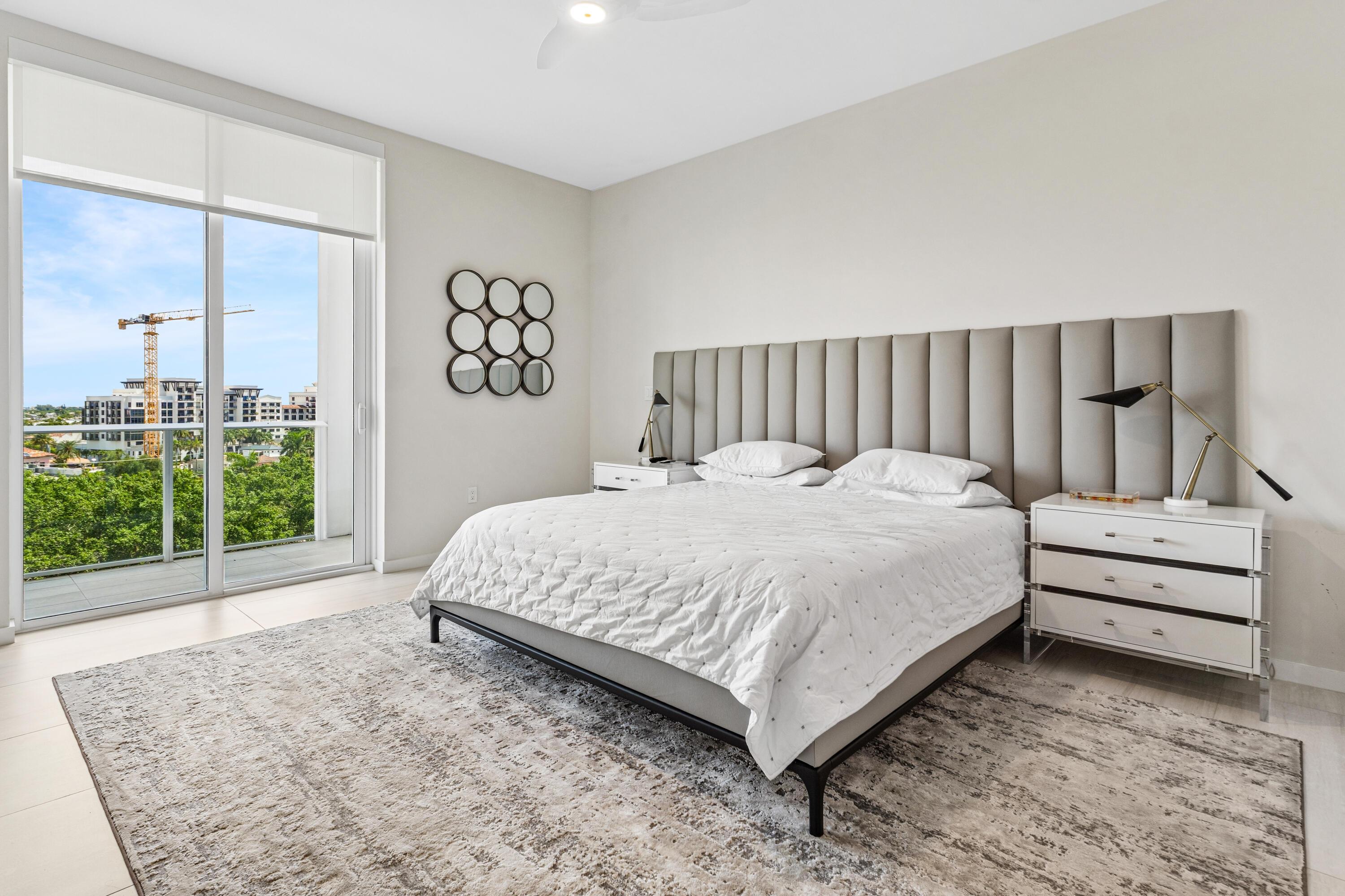 Image 4: 020-200SoutheastMiznerBoulevard-715-Boca