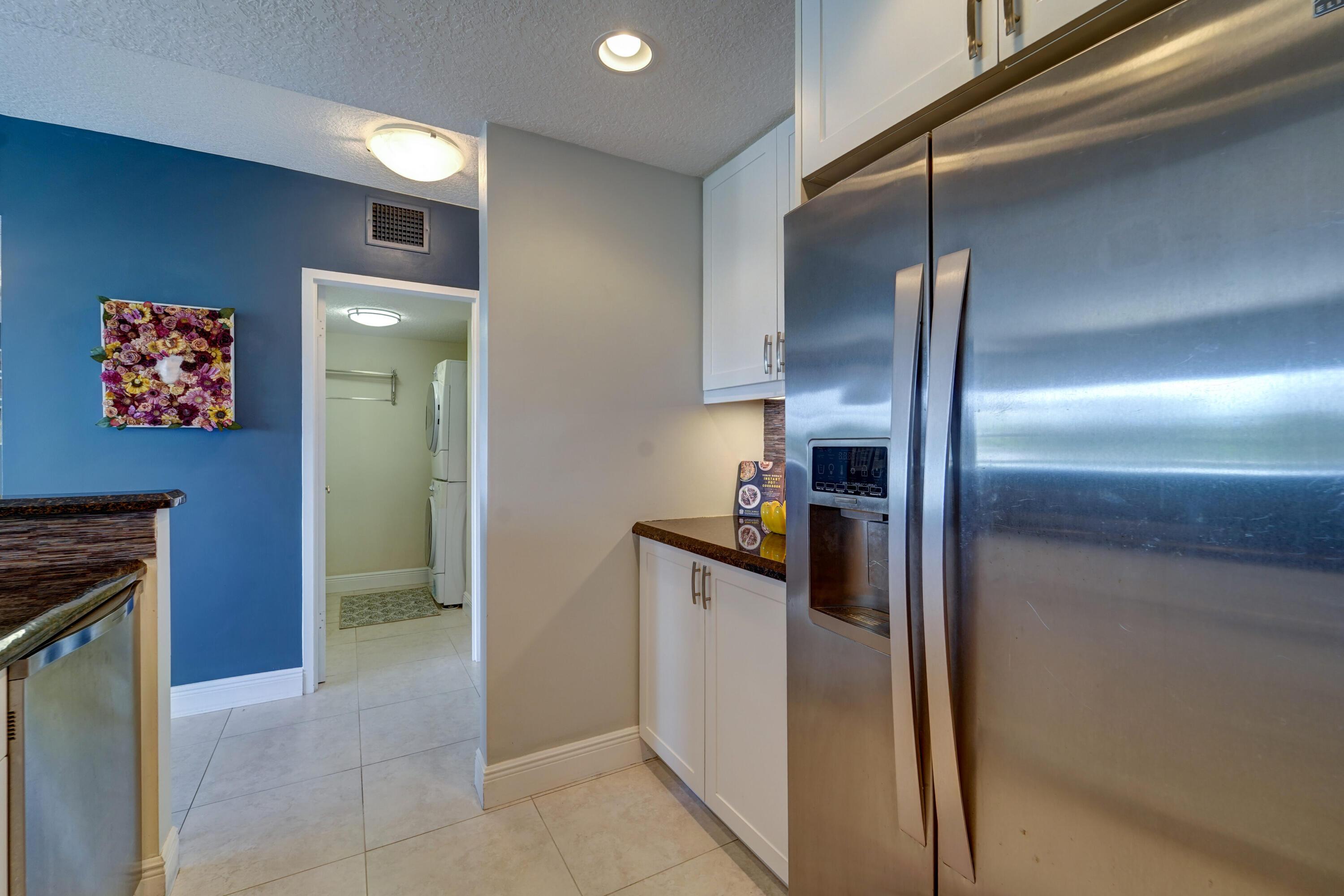 Image 4: 2500 E Las Olas Blvd Apt 403-print-012-0