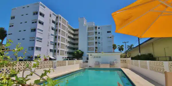 Image 2: Nice Pool