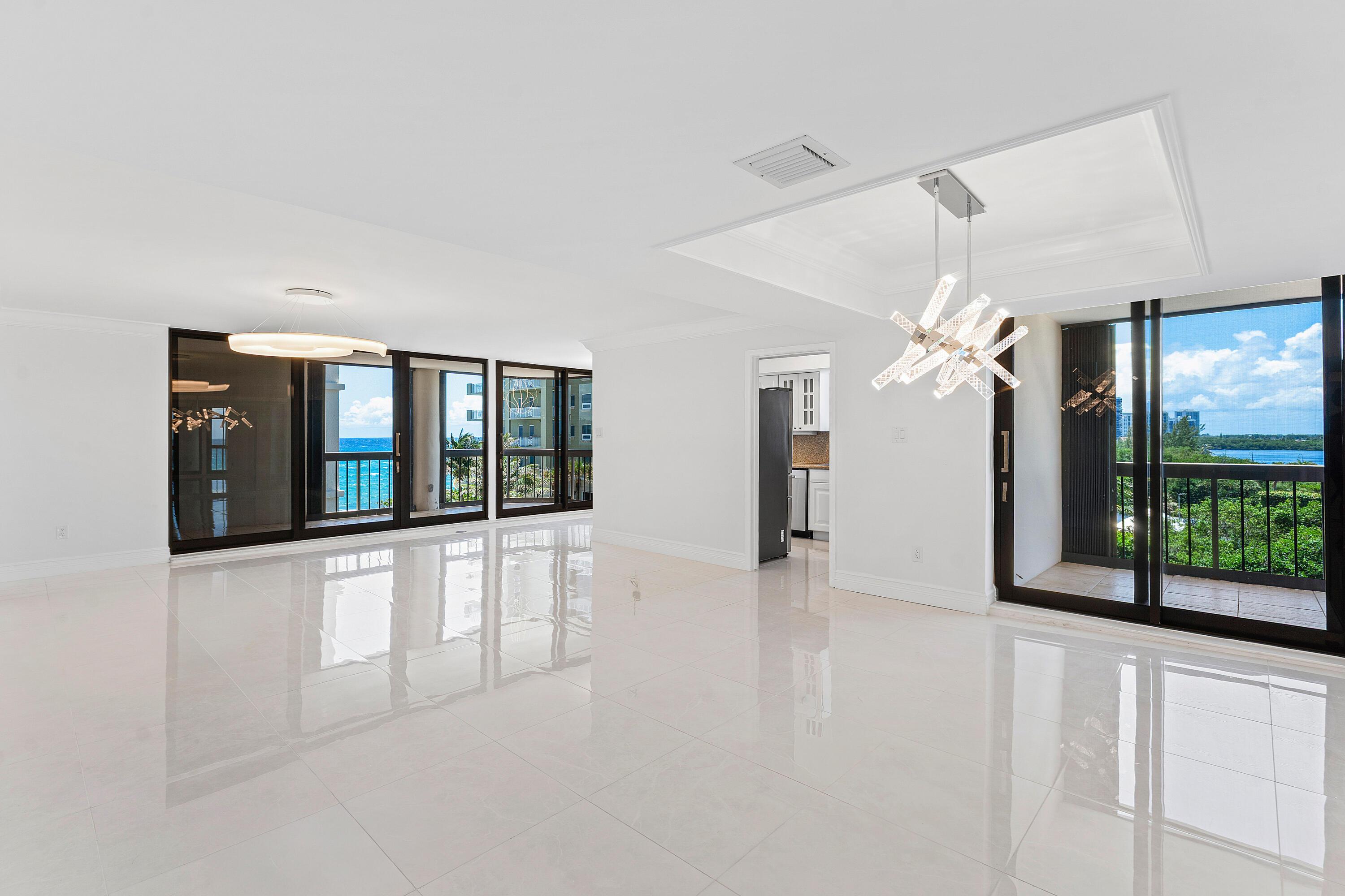 Image 2: Living Room