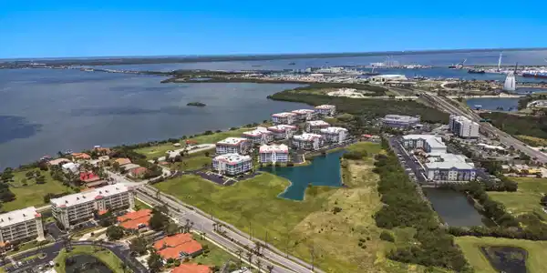 Image 2: DJI_0419_reedit_82d9cf1c_cd00b477