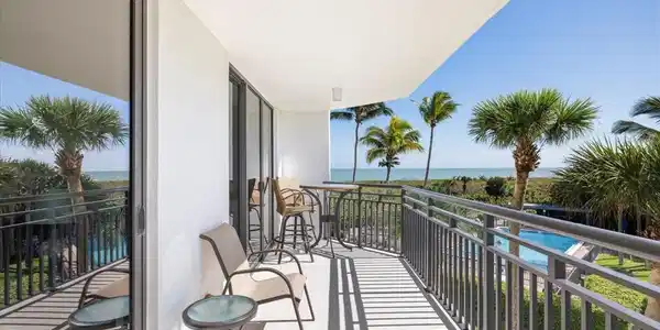 2800 N Highway A1a