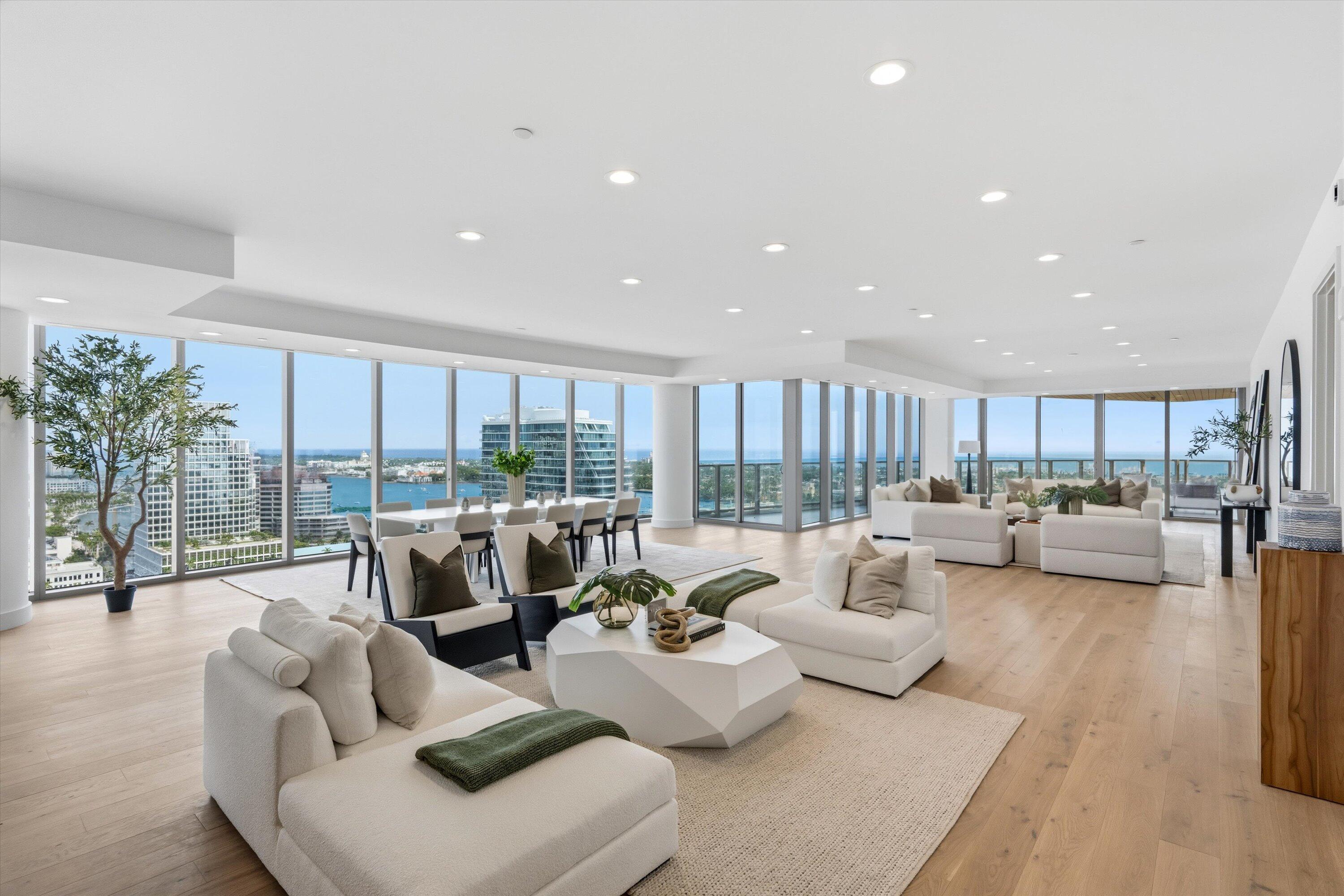 Image 3: Living Room