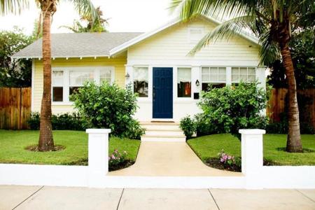 211 N Ocean Breeze