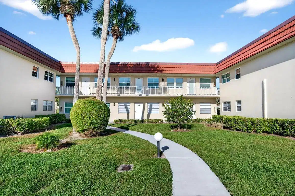 Image 1: 108 Spring Lake Drive - 203 -99