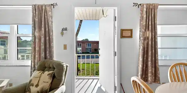 Image 2: 108 Spring Lake Drive - 203 -5