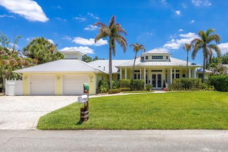 851 SW Pine Tree Lane