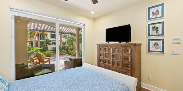 Image 3: Guest Suite