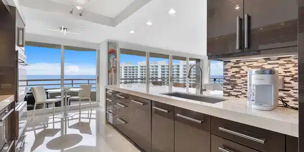 Image 2: ample cabinets ocean view