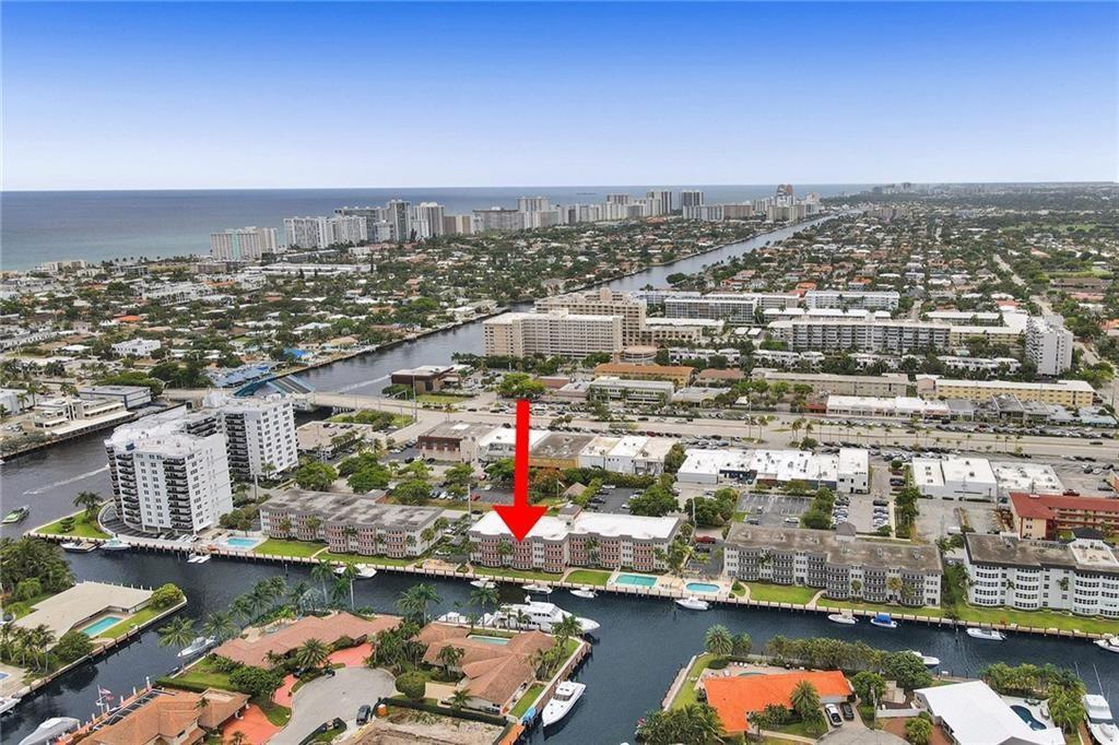 Image 2: COASTAL LIVING AT ITS BEST FOR BEACH & BOAT LOVERS