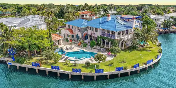Image 4: BoxBrownie Aerial Intracoastal View 3-20