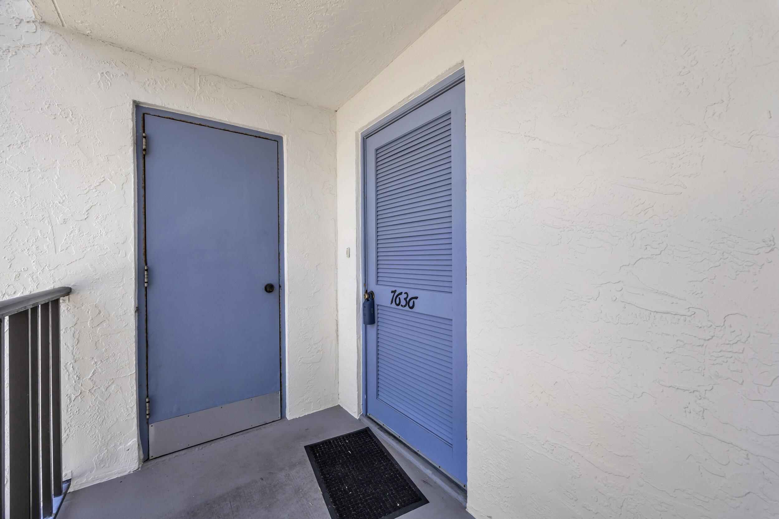 Image 2: 2400 S Ocean Dr 7636