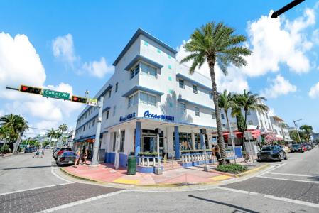 1100 Collins Ave