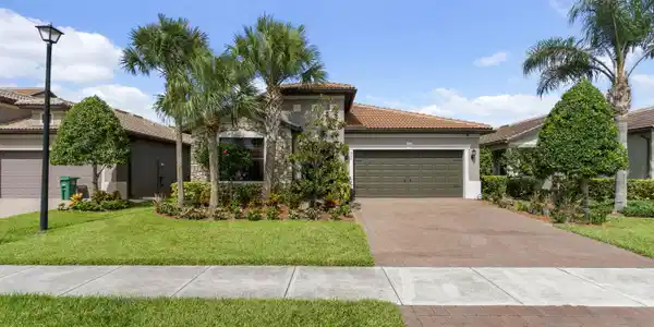 560 SE Monet Drive