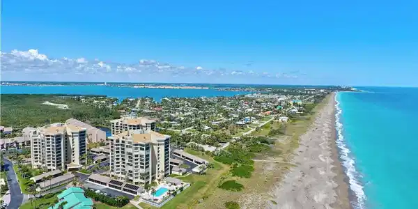 Image 4: BEAUTIFUL LOCATION!!!