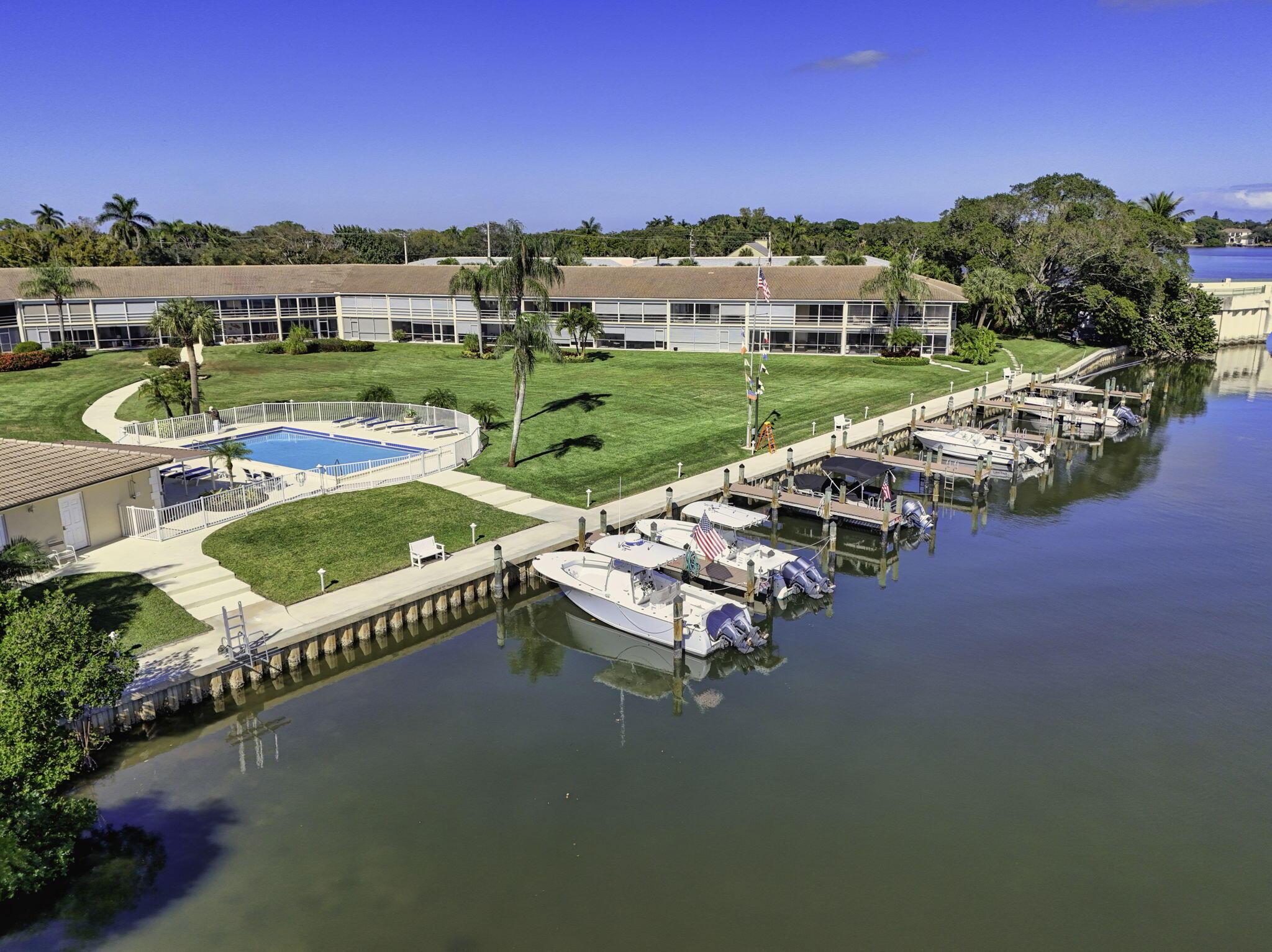 Image 1: Pool, Docks & Grounds