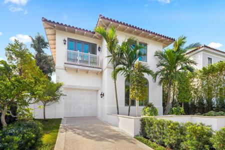 422 Australian Avenue