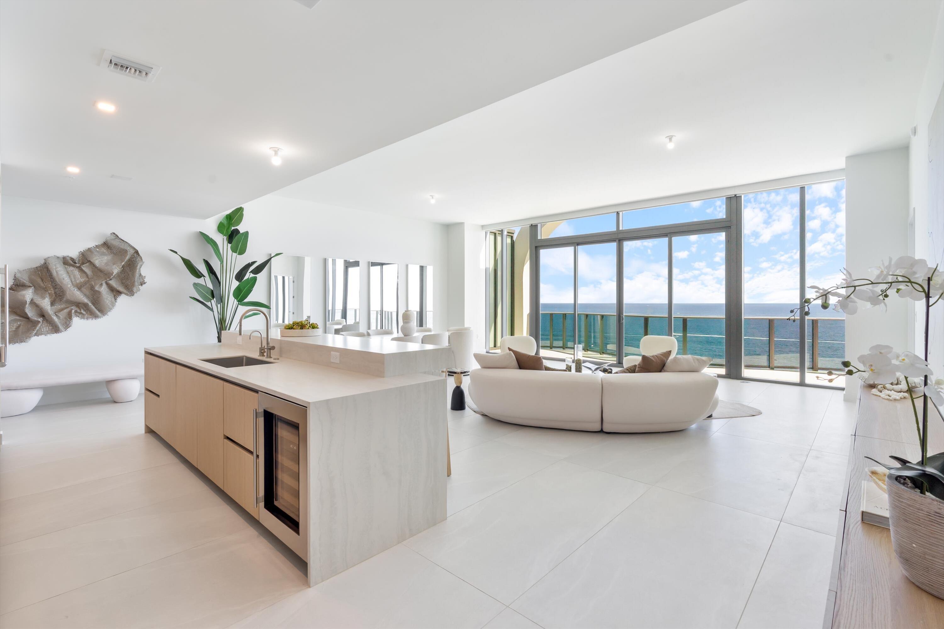 Image 2: Living Room