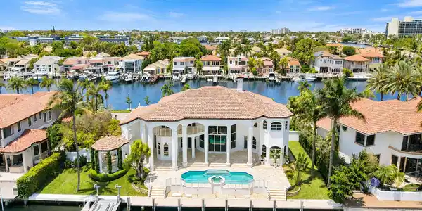 890 Lilac Drive