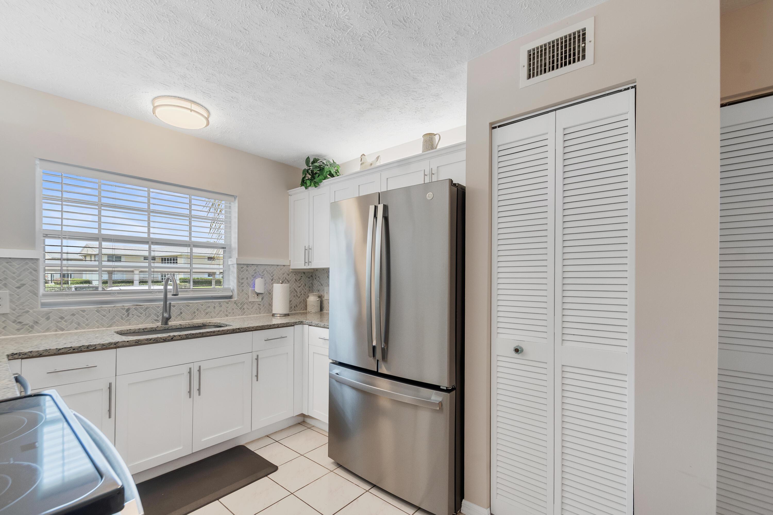 Image 4: Pantry