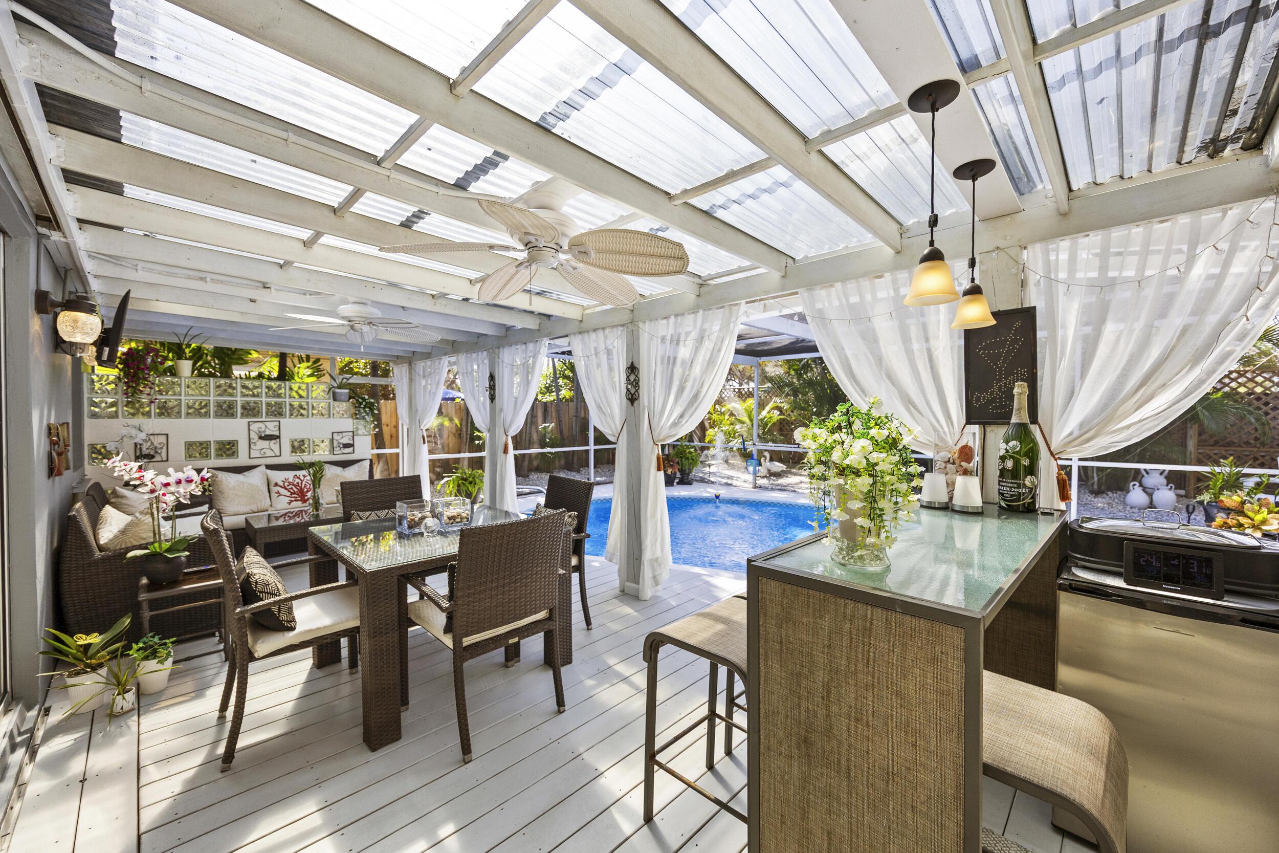 Image 2: perfect for entertaining