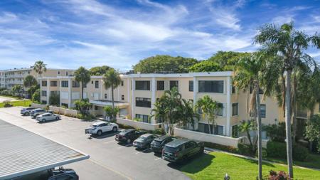 300 N Highway A1a 206g