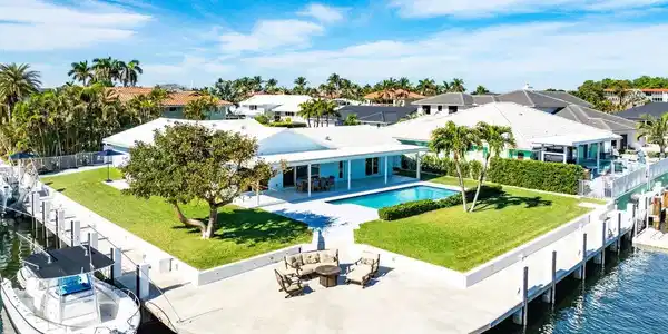 3020 NE 47th Street
