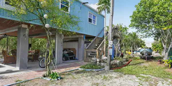 Image 2: 04_27910_Porgie_Path_Summerland_Key_FL_3